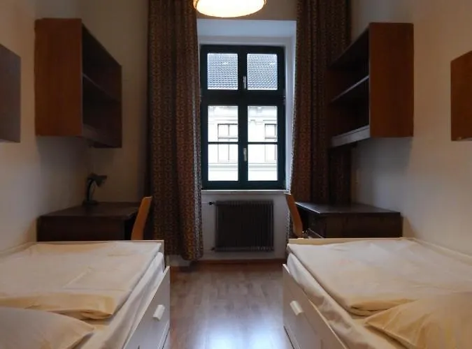Auberge de jeunesse Dormitory *